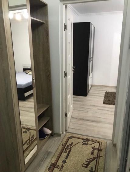 Garsonieră decomandată în Precista
