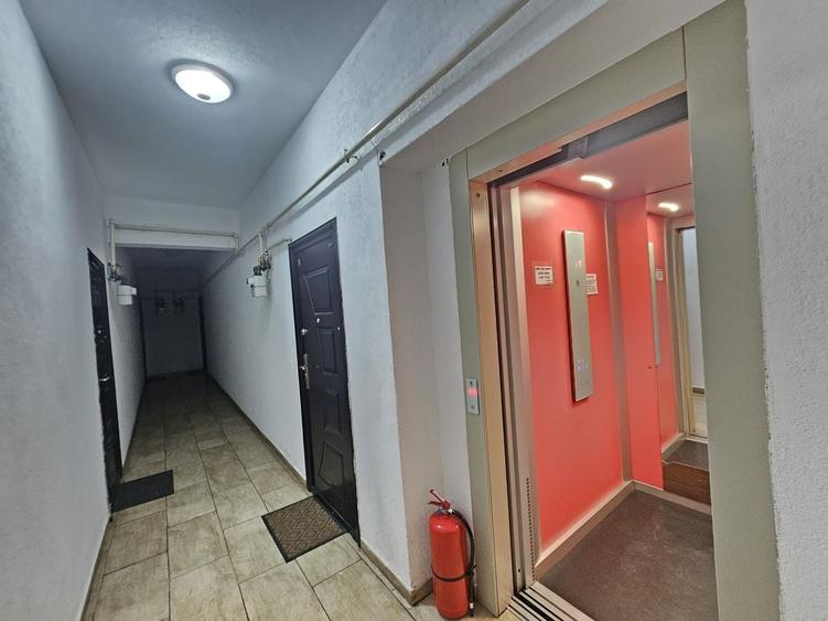 Apartament cu 2 camere semidecomandat, mobilat în Militari