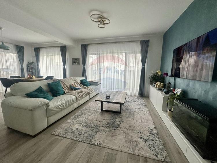 Vila de vanzare - Tunari - 2