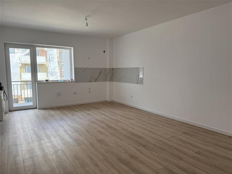 Oportunitate, 2 camere open space,  Coresi - 9