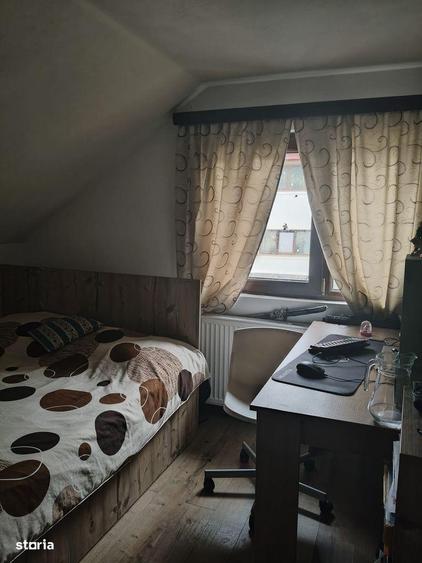 Busteni-Apartament 3 camere in vila , et 1 - 4