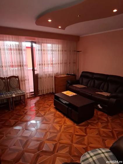 Vand apartament 3 camere Micro 3 - 1