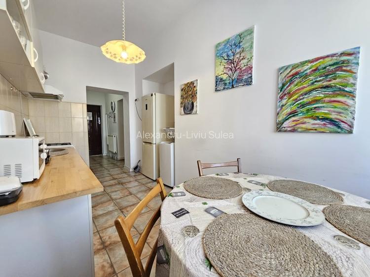 Apartament cu doua camere 50mp, Str. De Mijloc, Centrul Vechi
