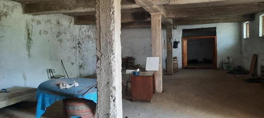 De vânzare ocazie investiție fostă cramă 2000p teren, 448 mp construcție, - 11