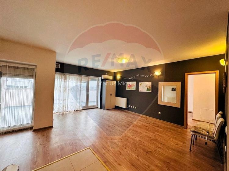 Apartament cu Terasa Panoramica si 2 Bai - in Edenia Titan