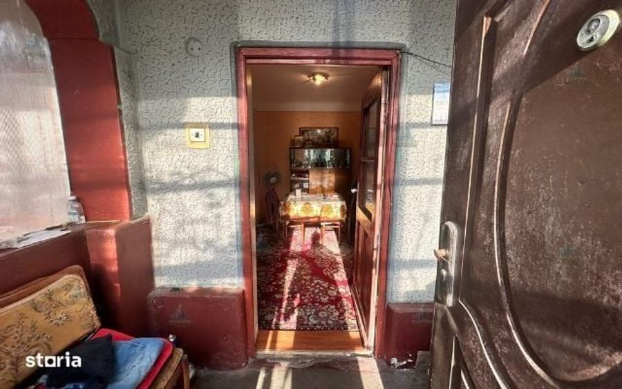 Casă cu 3 camere în Uiești