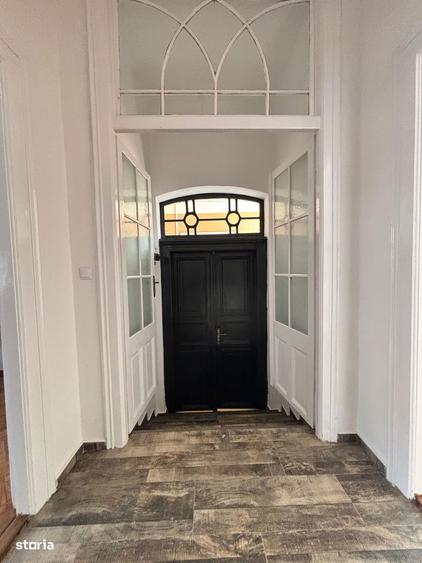 Casa ultracentrala renovata ,mansardabila - 16