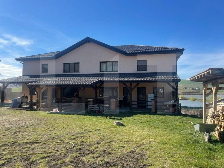 Casa cu 4 camere, 600 mp de teren, Campenesti - 2