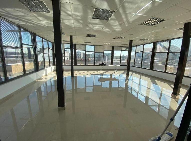 Închiriere clădire 750 mp. - birouri, alimentație publică, 6000 EUR - 4