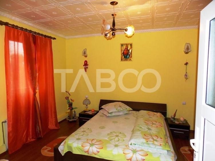 Pensiune la cheie 13 camere  15 locuri parcare si teren 3000 mp - 20