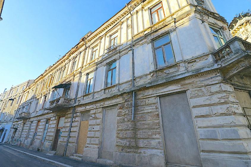 Clădire istorică – fost hotel emblematic în Centrul Istoric - 2