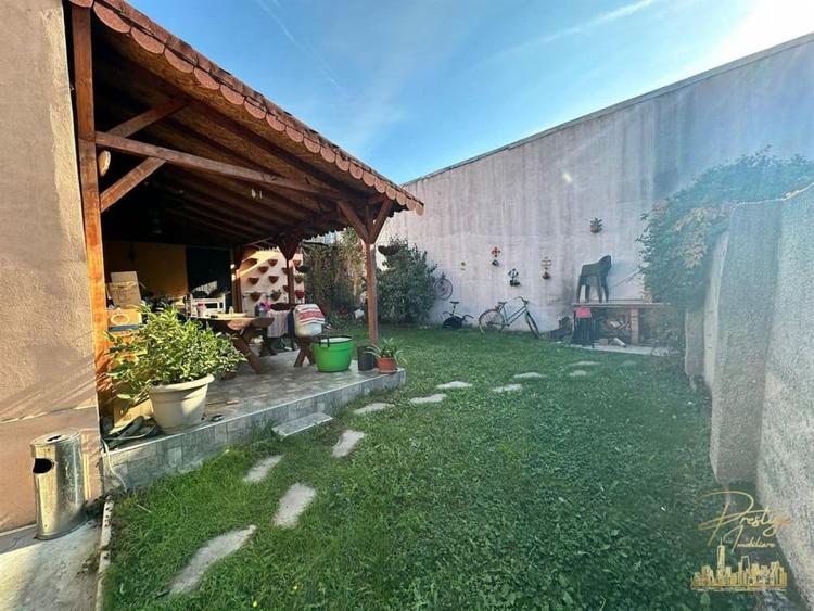 Casa / Spatiu Birouri de vanzare pe str. Iuliu Maniu - Oradea - 11