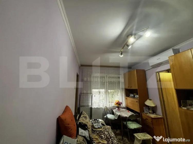 Apartament de vanzare, cu 3 camere, 48 mp, zona Micro 14 - 5