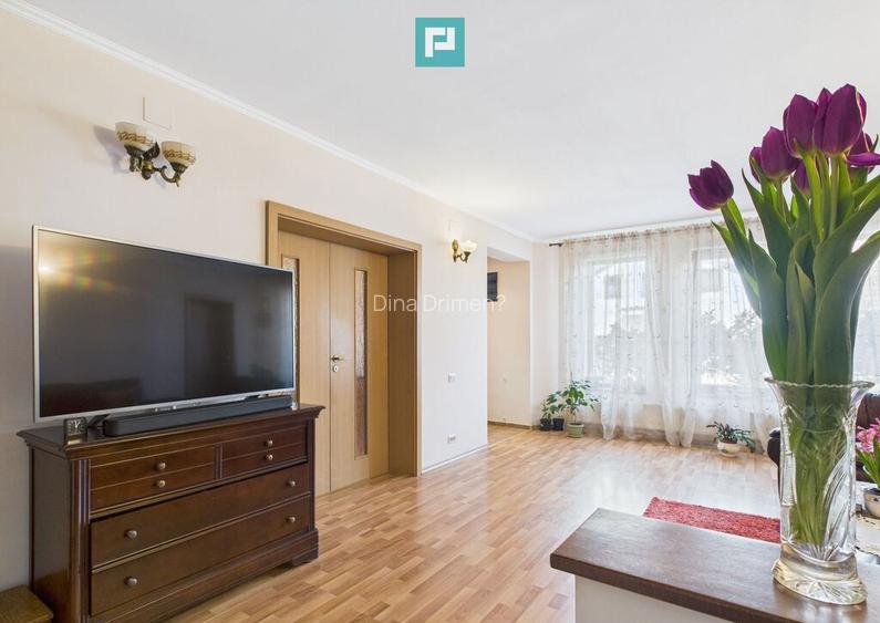 Vila cu 7 camere, zona Aradului