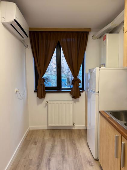 Proprietar! Garsoniera 13 Septembrie/Sebastian, centrala, moderna. - 1