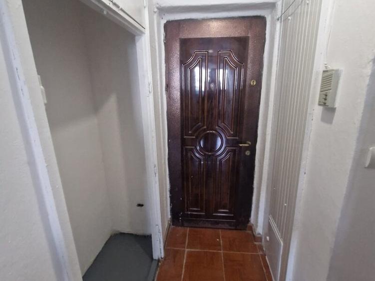 Drumul Taberei, 1 Mai, bloc 1982 - 7