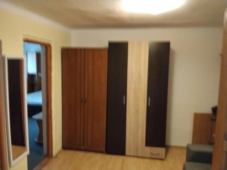Casă cu 2 camere decomandat cu Teren 60 Mp în Vișan
