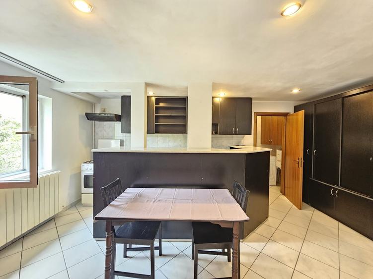 Apartament cu 2 camere decomandat, mobilat în Aviației
