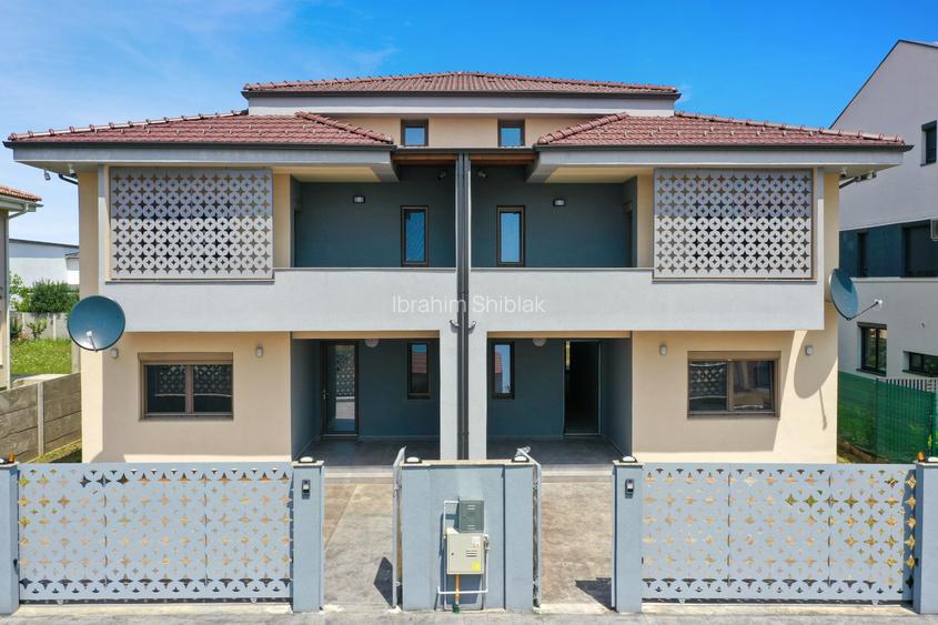 Duplex Construit Pentru Familie | Teren 394mp | Str. Schubert | Comision 0 Duplex Construit Pentru Familie | Teren 394mp | Str. Schubert | Comision 0