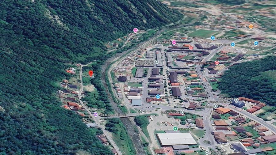 Teren SUPERB - 470 mp - pe malul Lotrului, Brezoi, Valcea - 7