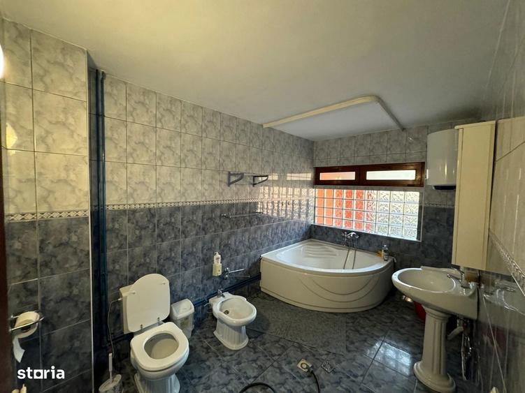 Casa individuala cu proiect de apartamentare in curs de autorizare - 1