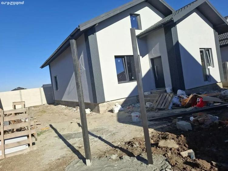 Pantelimon Ilfov parter+pod mansardabil pe placa de beton,3cam,2bai,300mp,comision 0% - 9