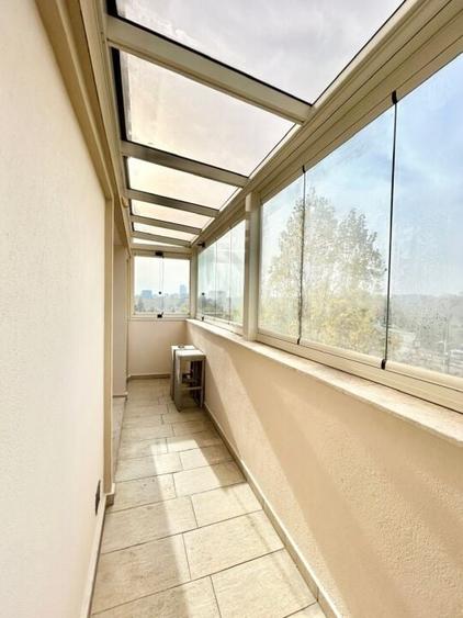 Penthouse with a generous terrace, with a superb view of Herastrau Park - 13