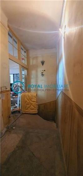 Royal Imobiliare - Vanzare imobil + teren zona Centrala - 10