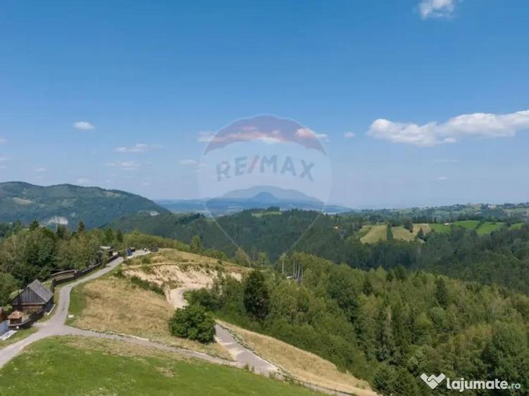 Teren Panoramic in Bran Vedere spre Bucegi & Piatra C... - 8