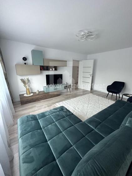 Apartament cu 3 camere || Zona Plopilor