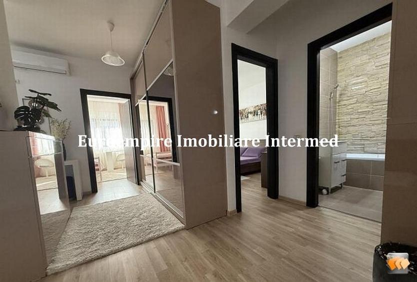 Apartament cu 3 camere decomandat, zona KM 4-5 - 2