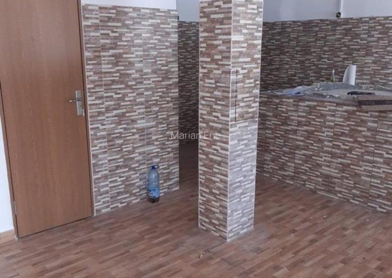 Vanzare spa?iu comercial stradal Cartier Siderurgi?...