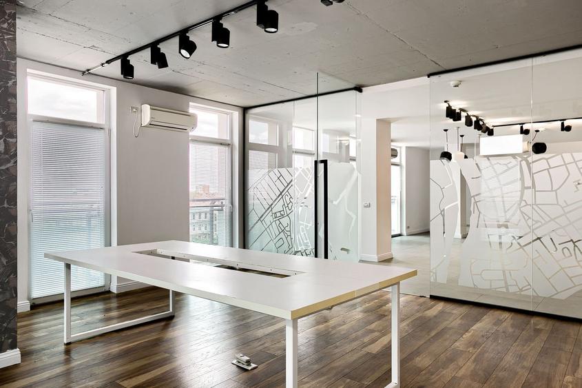 De închiriat - Spațiu ultracentral de birouri în Arad cu parcare - 4