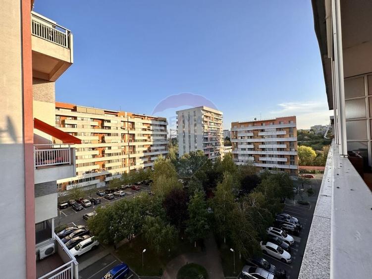 Apartament cu 4 camere de  vanzare în Quadra Residence - 17
