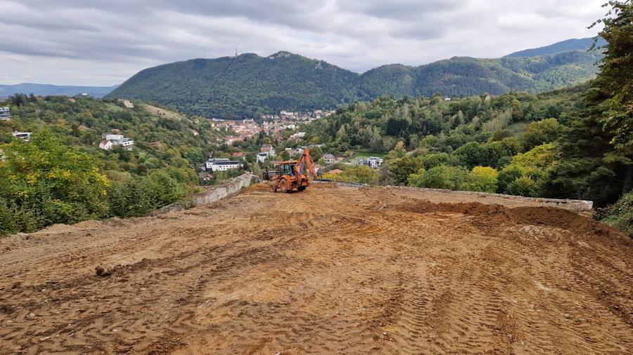 TEREN EXCEPTIONAL  CONSTRUCTII  VILA -DRUMUL DE POIANA - 5