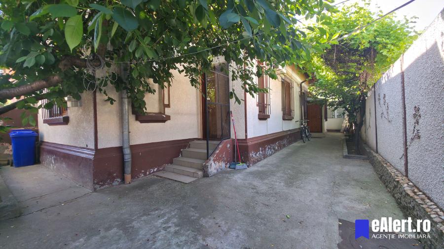 Casă de vânzare, Vatra Luminoasă, zona Str. Victor Manu, sector 2, Bucuresti - 32