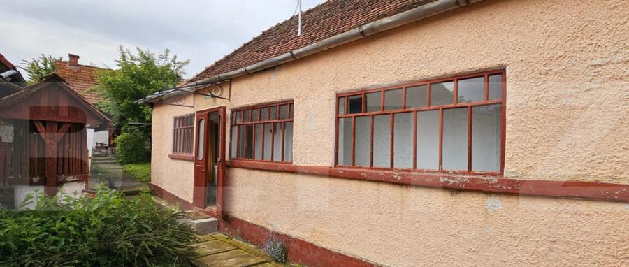 Casa tradi?ionala din lemn, cu teren de 600 mp. - Bodoc - 4