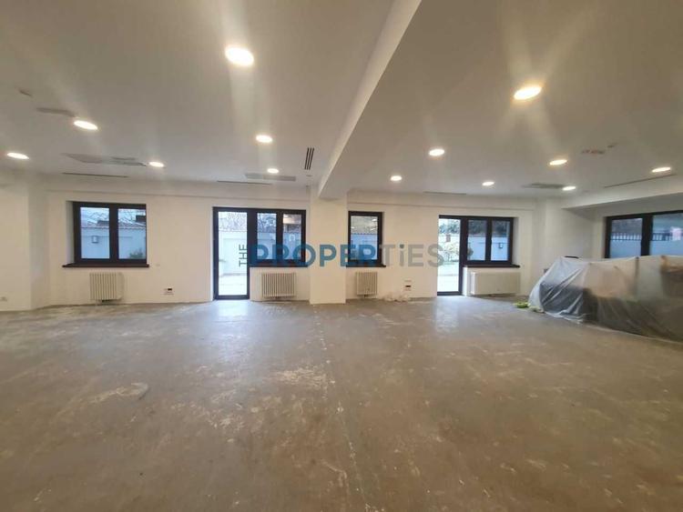 Comision 0! Inchiriere cladire birouri individuala - 1200mp - 2