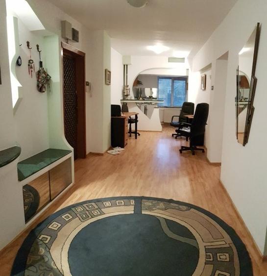 Apartament trei camere decomandate, mobilat si utilat, etaj unu, ultracentral - 2