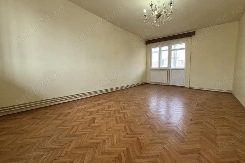 Oportunitate investi?ie Apartament 3 camere, ultracental Marghita - 1