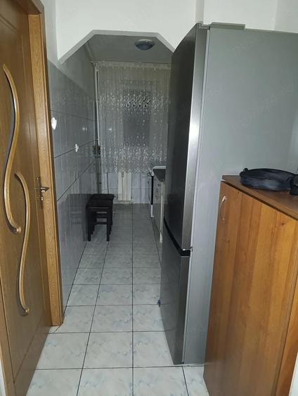 Apartament 3 camere semidecomandat, zona Luica, proprietar - 4