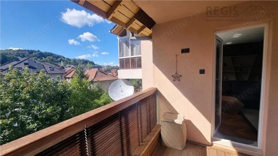 Apartament cu 3 camere, mobilat în Brașovul Vechi