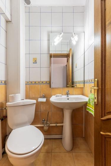 De investitit in apartament central -dormitor 35 mp,  vedere panoramica-Humor - 6