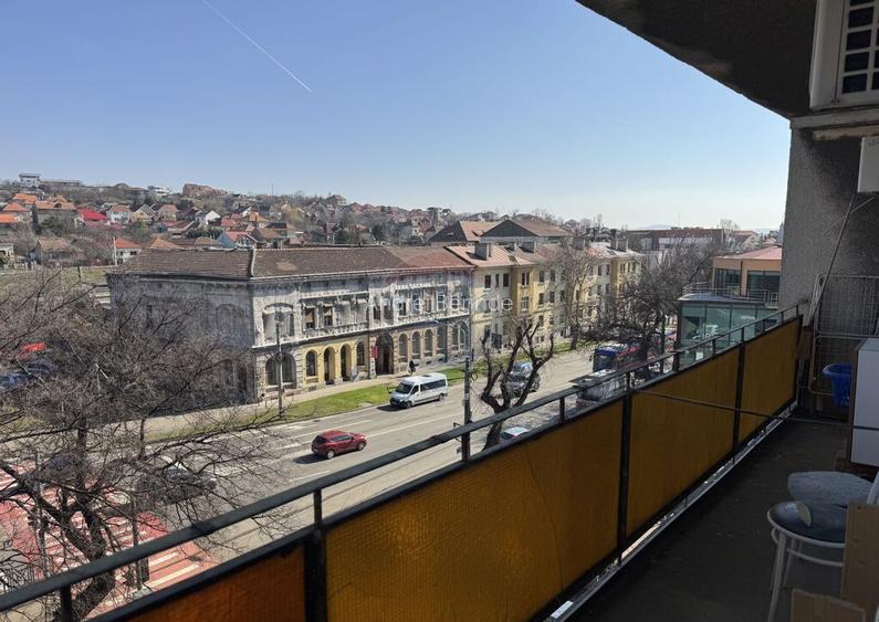 Apartament cu 2 camere de inchiriat pe strada Pia?a Buc...