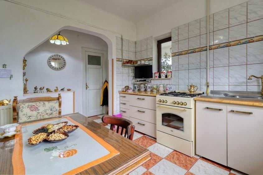 Investitie -Oportunitate - Casă boierească  de poveste- 7000 mp teren, - 24