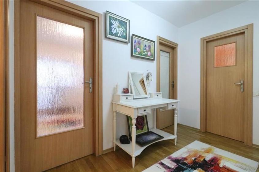 Apartament 3 camere, 2 bai,  Centru Casa de pensii - 7