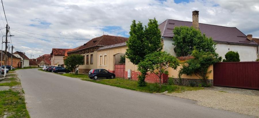 Casa si gospodarie tip sasesc in Bod langa Scoala si Primarie - 2