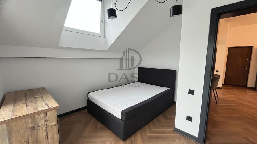 Apartament cu 3 camere semidecomandat, mobilat în Turnișor