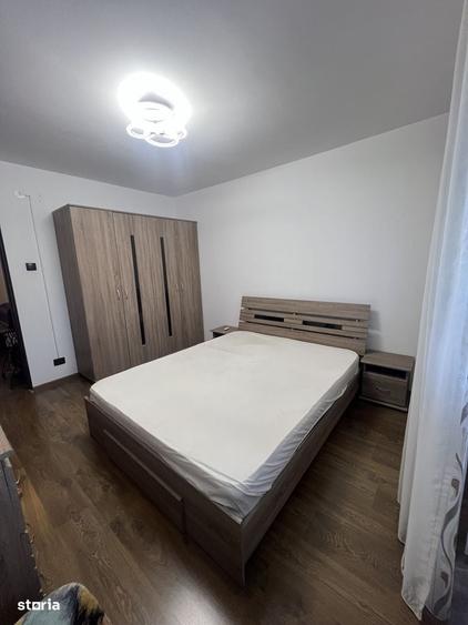 Apartament cu 3 camere semidecomandat în Gării