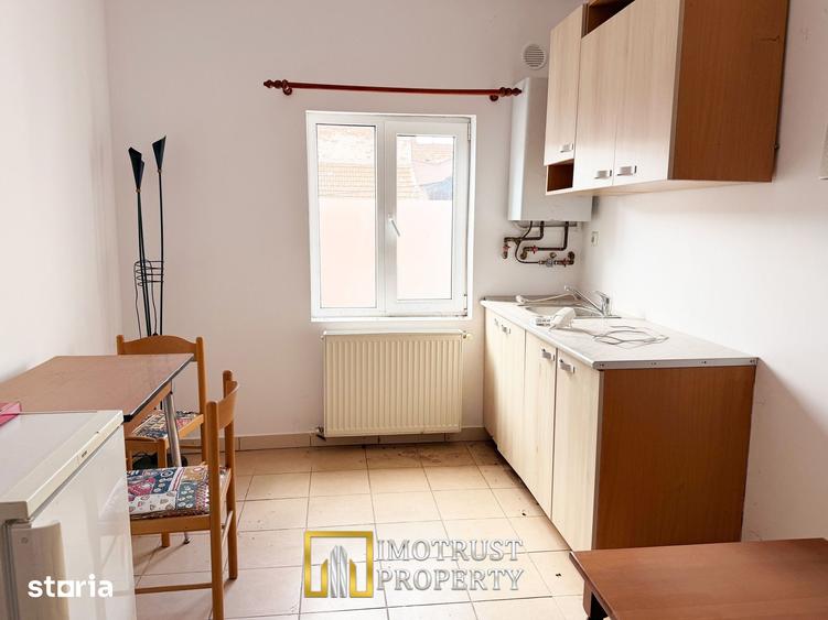 Apartament cu 2 camere, mobilat în Ultracentral